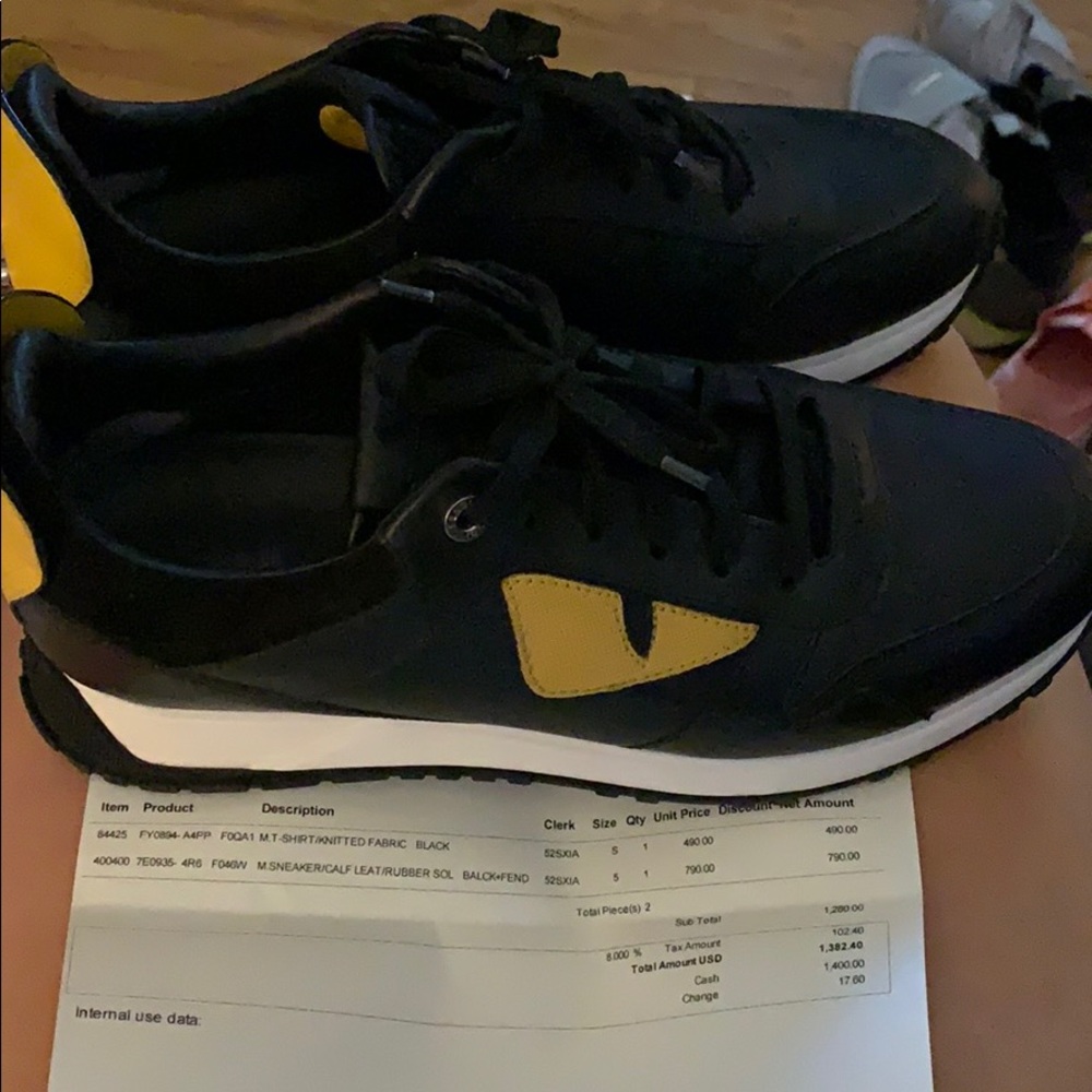 Men’s fendi sneaker